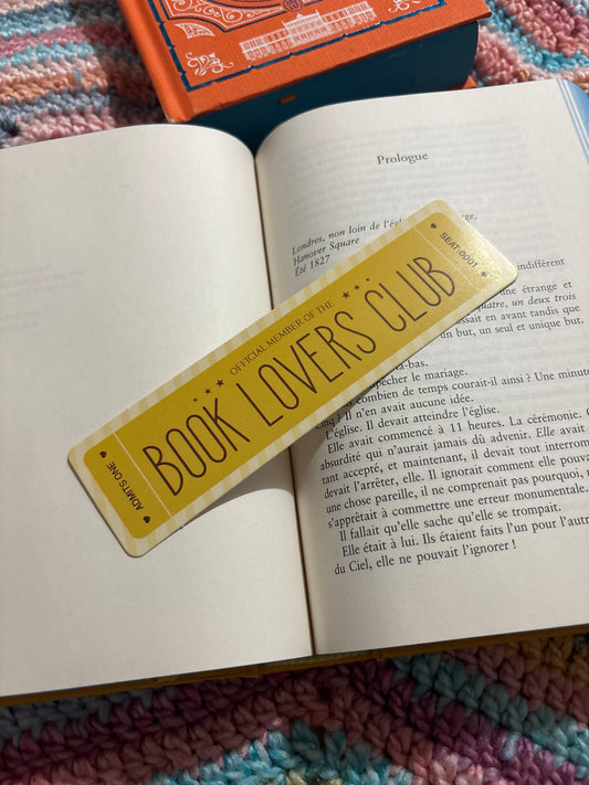 Book Lovers Club Yellow